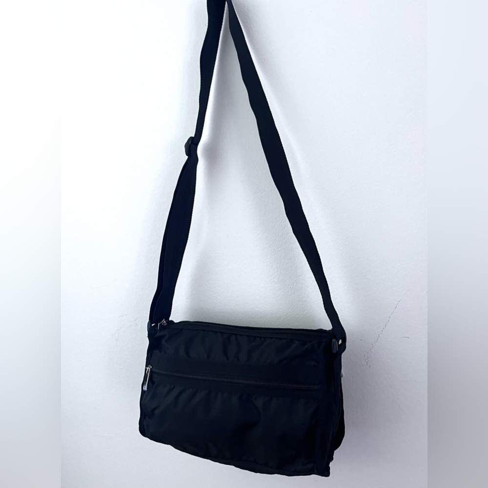 GAL Vintage Nylon Black Crossbody Bag Adjustable Strap Lots of Pockets 90’s - Picture 3 of 10